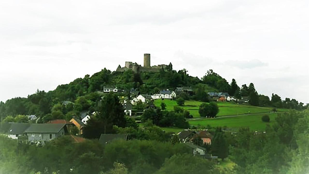 Df Am Ring Nuerburg Nürburg Exterior foto